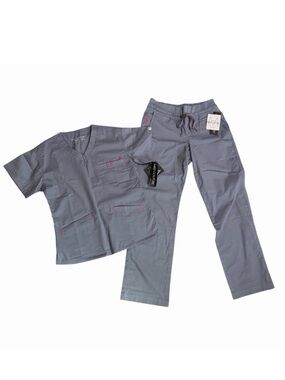 NWT Med Couture Scrub Set | Grey/Pink | 3 Pocket Top (XXS) & Scrub Pants (XSP)
